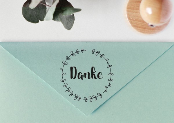 Stempel mit Spruch "Dankeschön", mit Blätterkranz